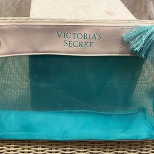 Victoria’s Secret Mesh fun summer accessory bag